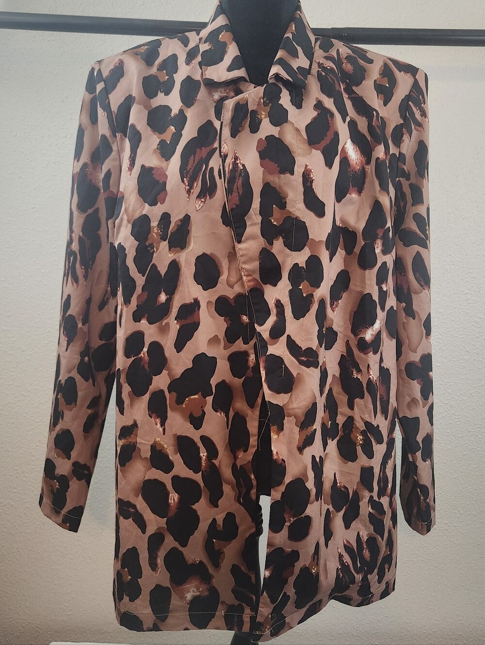 SHEIN Curve Leopard-Print Satin Blouse in Black & Tan